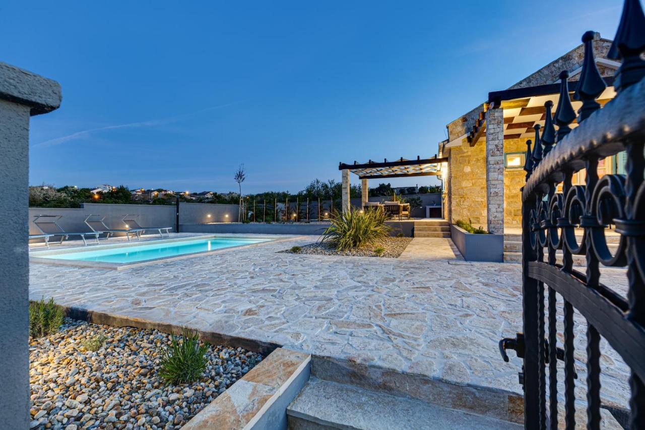 Stonehouse Milan Ražanac Exterior foto